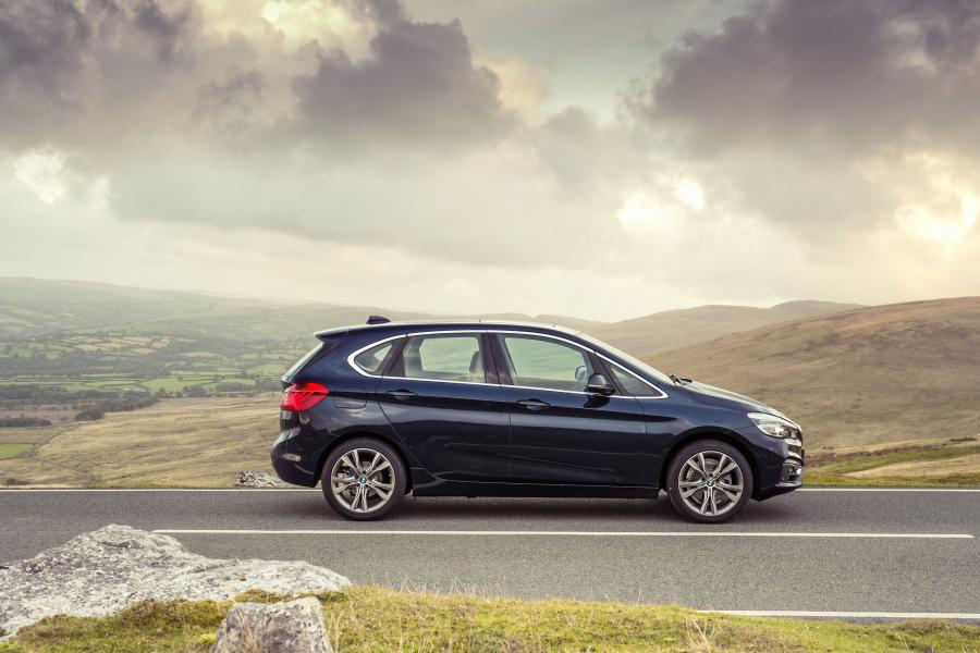 BMW 218d Active Tourer 2014 года  (UK) (фото 38 из 85)